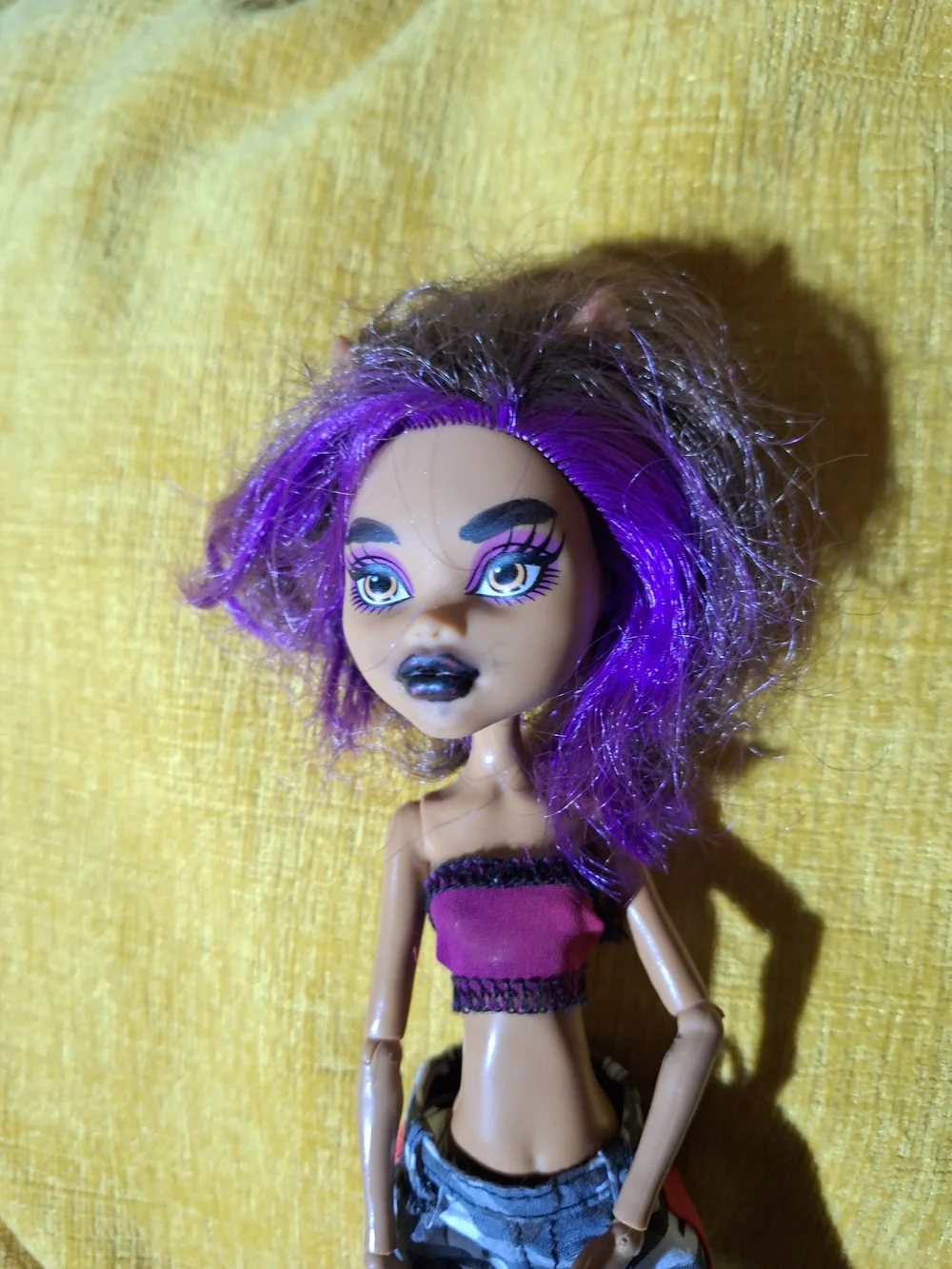 Monster High Clawdeen Wolf Fashion Doll with Camouflage Pants.